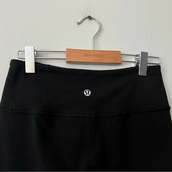 Lululemon Spring Has Sprung Leggings |  Size 4 - Picture 3 of 6